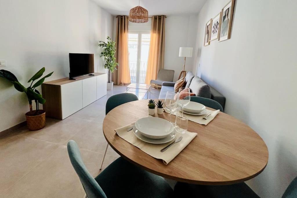 Lovely Apartment Close By City Center Málaga Esterno foto