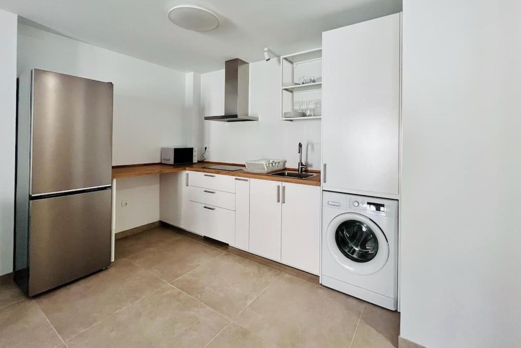 Lovely Apartment Close By City Center Málaga Esterno foto
