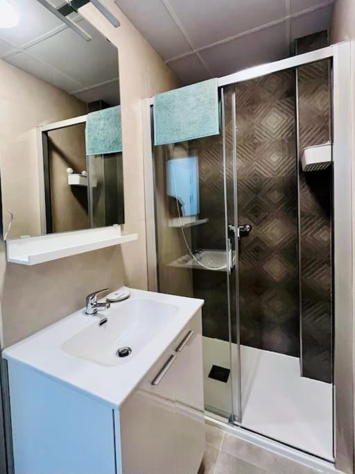 Lovely Apartment Close By City Center Málaga Esterno foto