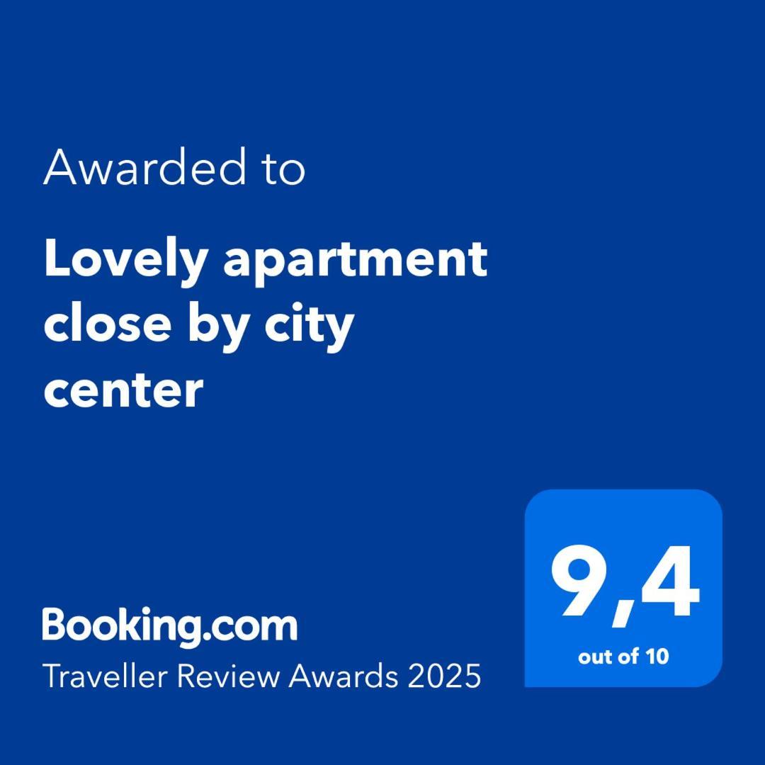 Lovely Apartment Close By City Center Málaga Esterno foto